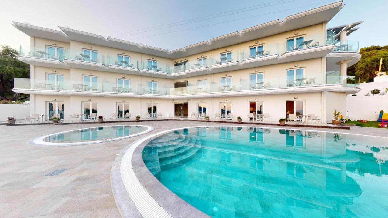 Hotel Golden Lion Parga Exteriér fotografie